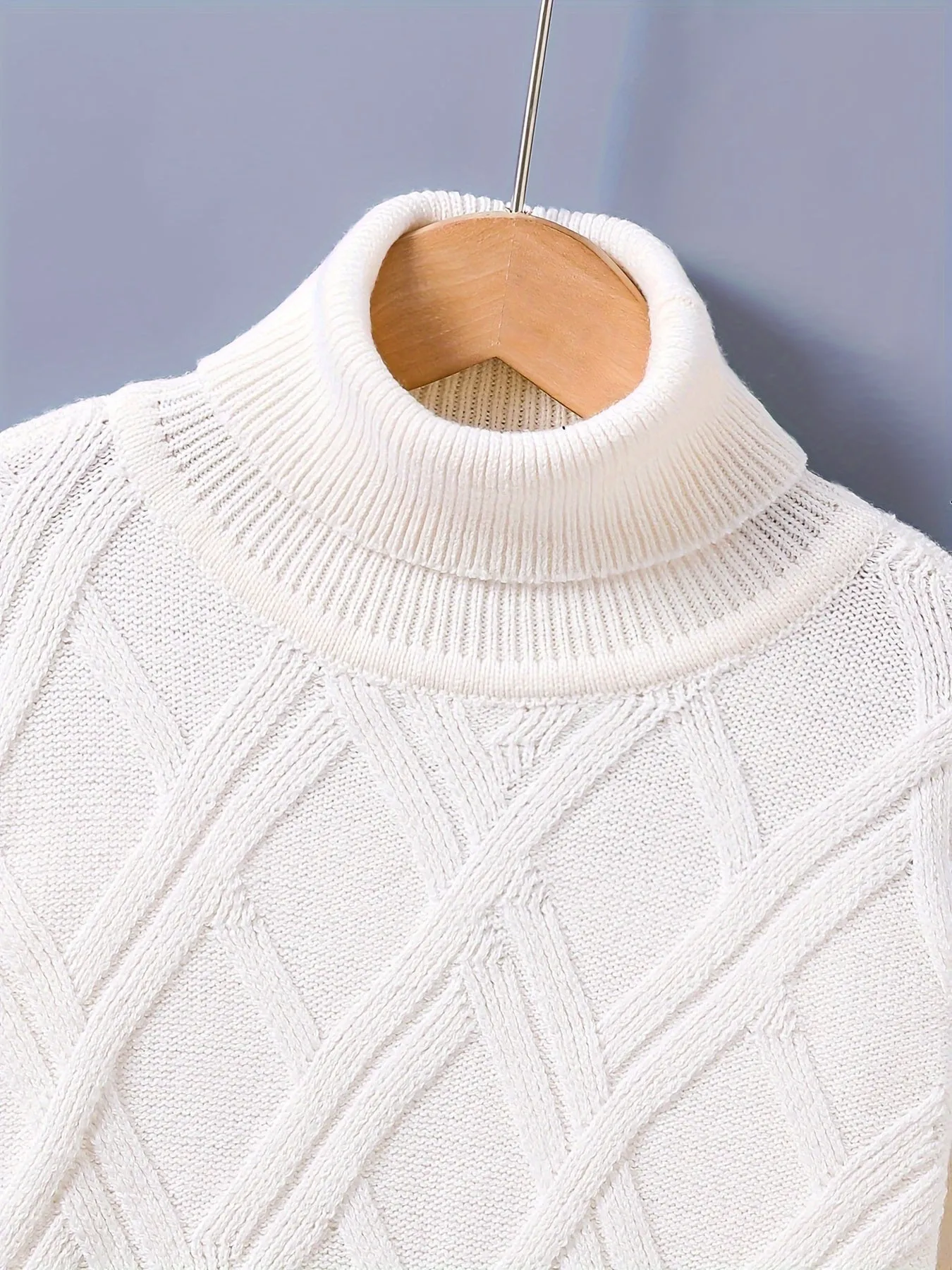 Cozy Boys Turtleneck Sweater – Warm Knit Pullover with Classic Cable Design for Winter"