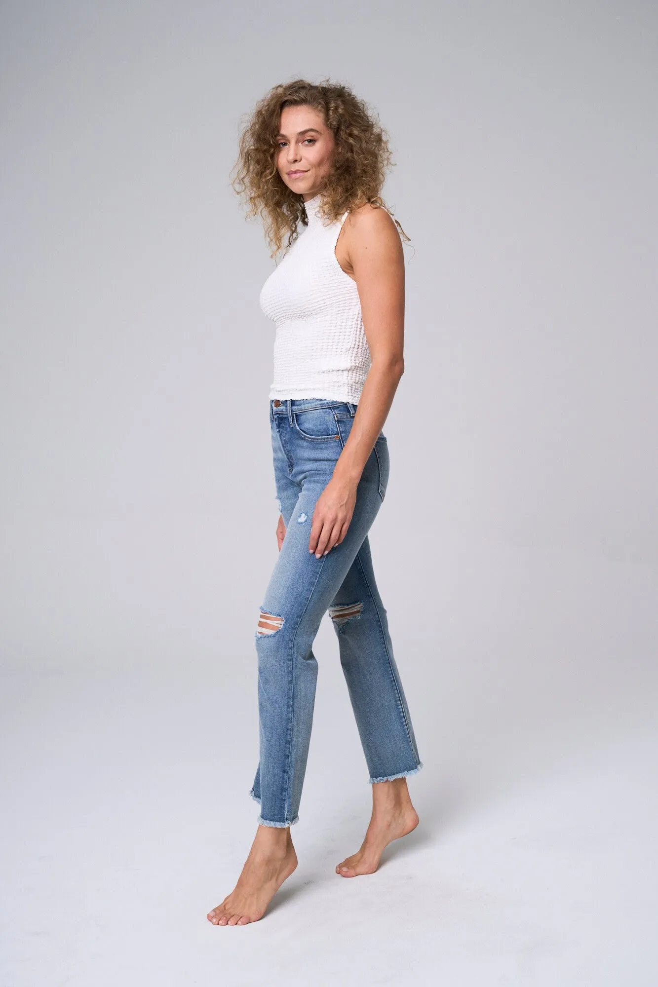 HIGH RISE STRAIGHT LEG ANKLE JEAN WITH FRAY HEM / SP-P11991