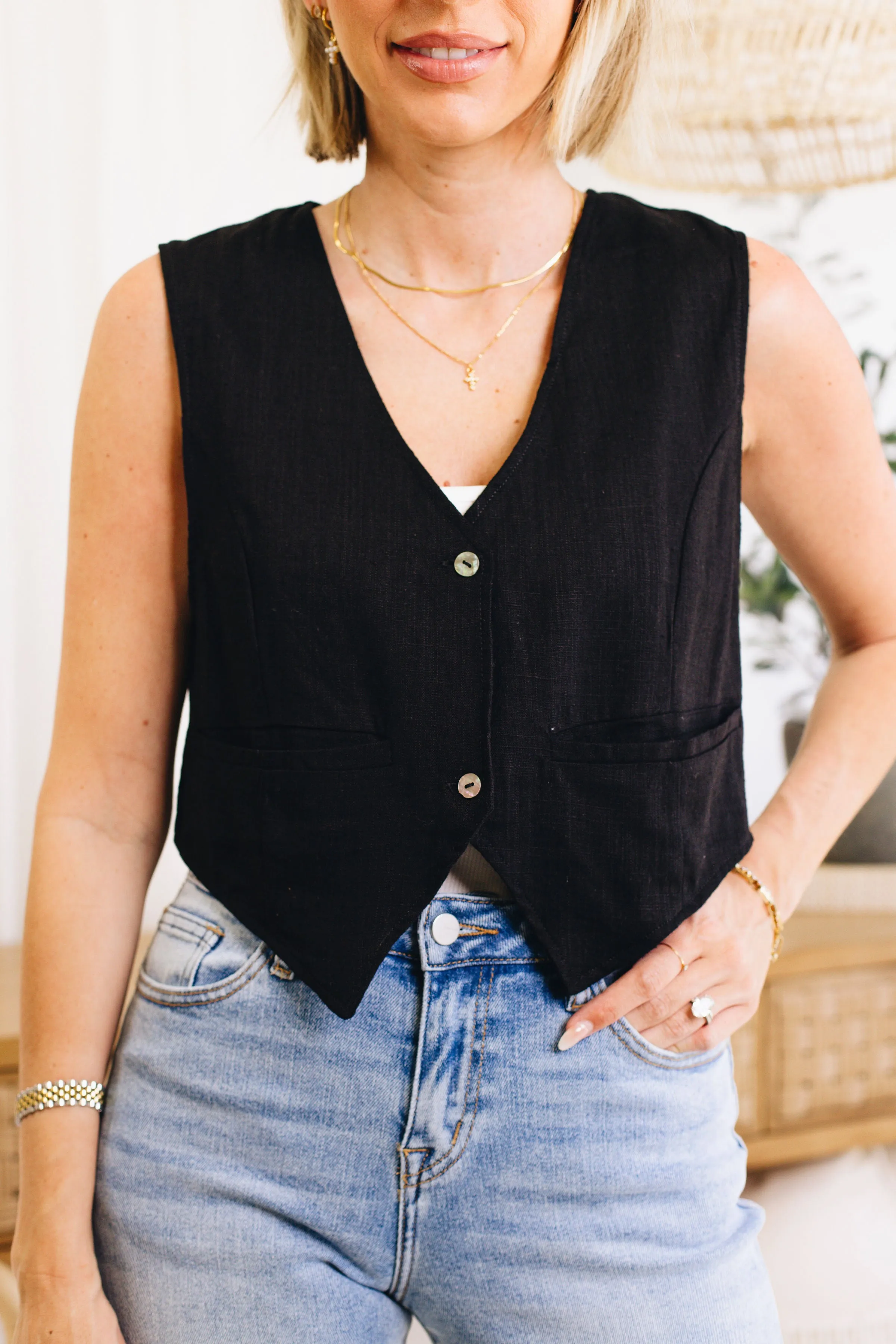 RESTOCKED! Tailored Resort Cropped Linen Vest (S-L)